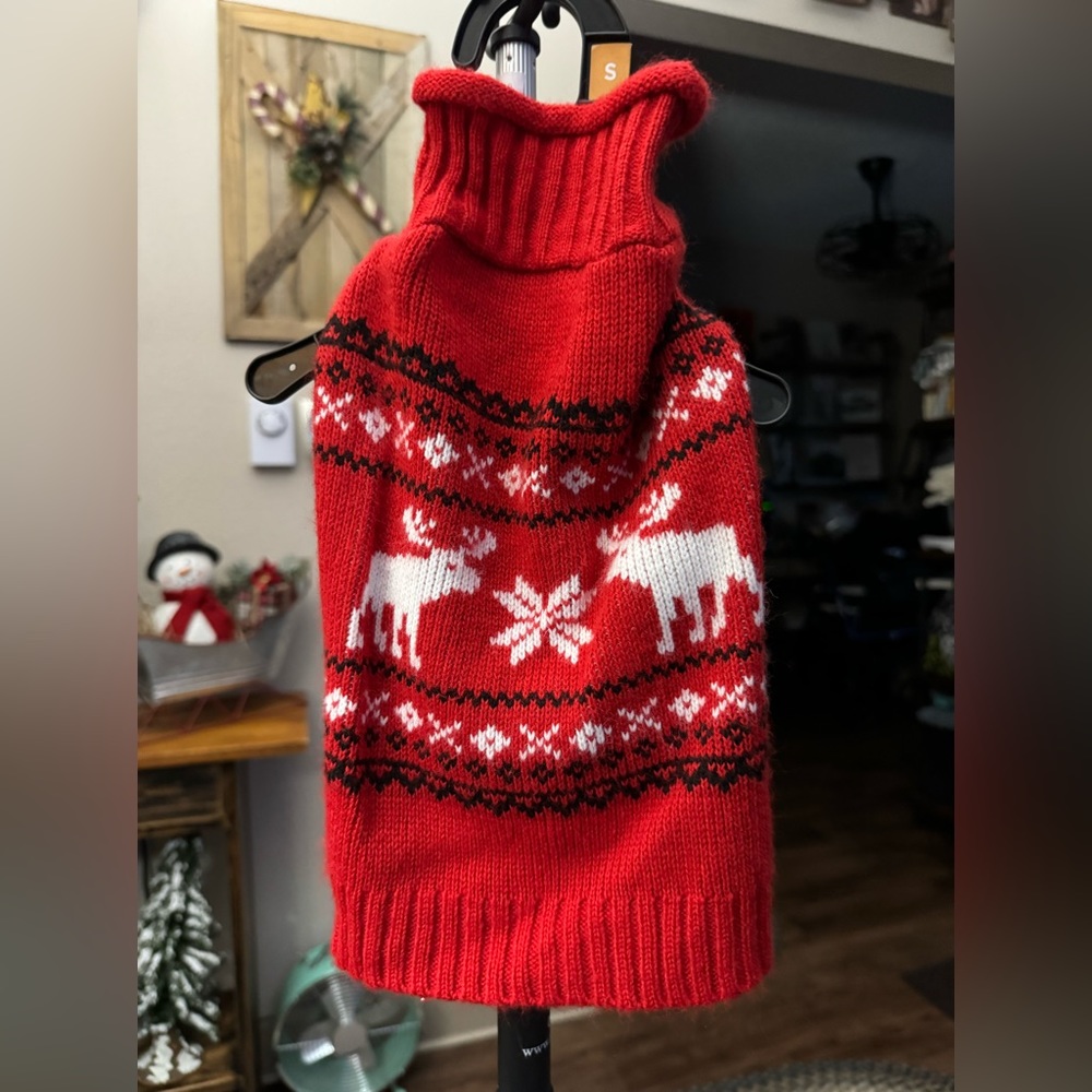 🎁Dog reindeer, sweater, size small/medium NWOT